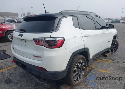 2021 Jeep Compass Trailhawk 4X4 из США, поврежденный, VIN 3C4NJDDB4MT566421